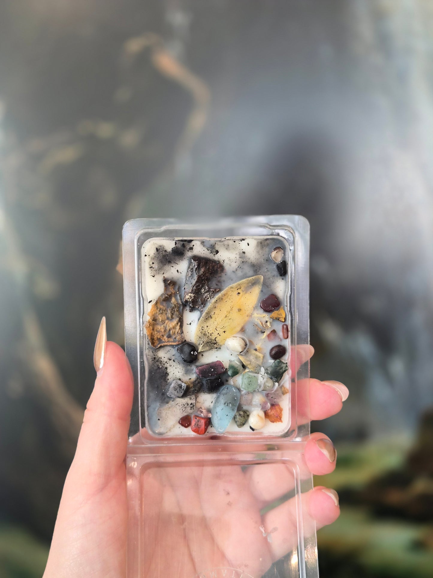 The Morrigan's Ritual Wax Melt Shadow's Embrace